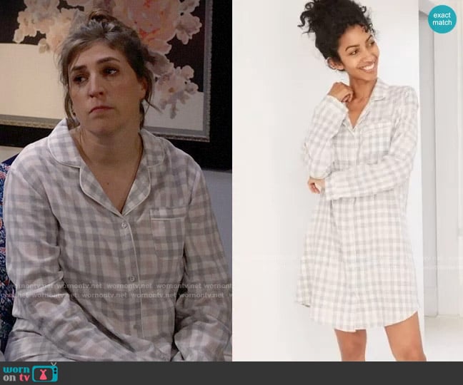 Target Stars Above Flannel Nightgown worn by Kat Silver (Mayim Bialik) on Call Me Kat