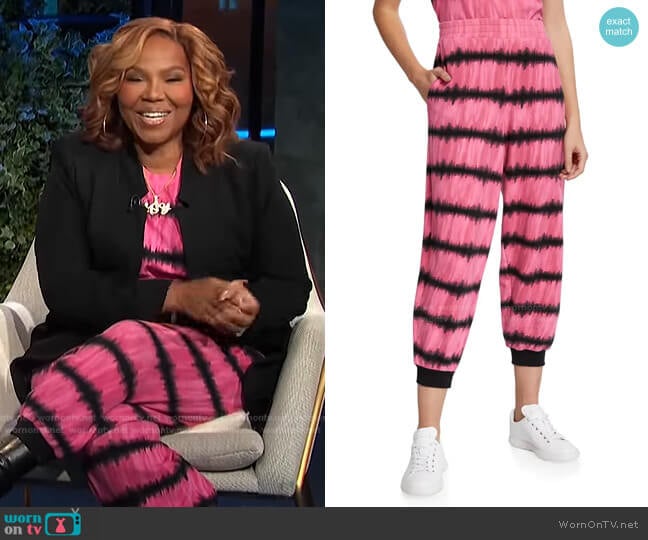 Malibu Relaxed Tie-Dye Joggers by Alice + Olivia worn by Mona Scott-Young on E! News Daily Pop