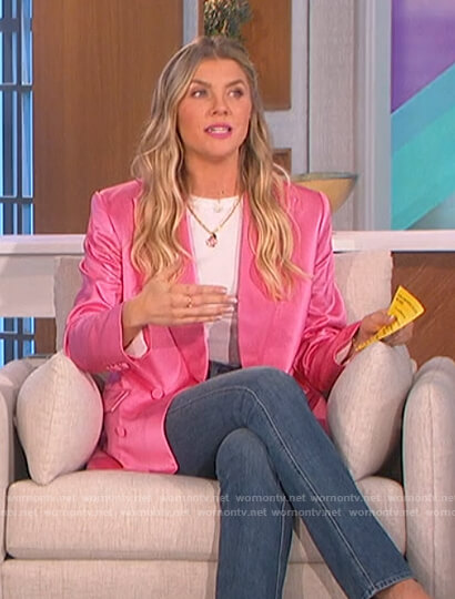 Amanda’s pink satin double breasted blazer on The Talk