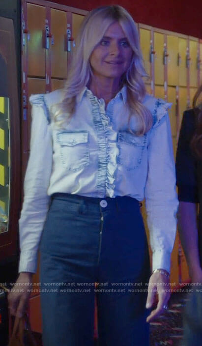 Amy’s ruffled denim shirt on Pivoting