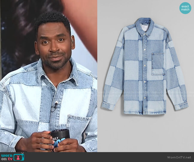 Oversize Hack Plaid Denim Jacket by Bershka worn by Justin Sylvester on E! News