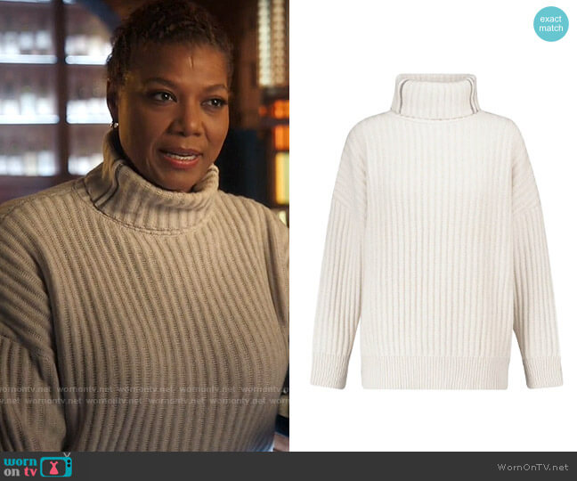 Brunello Cucinelli Ribbed cashmere turtleneck sweater worn by Robyn McCall (Queen Latifah) on The Equalizer