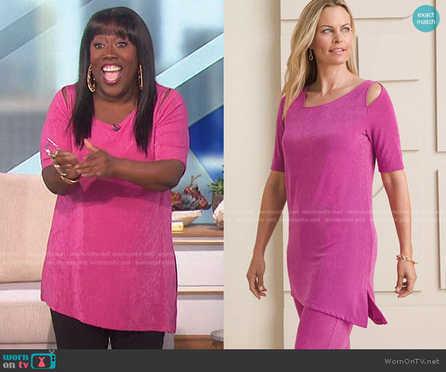 Split-Shoulder Tunic by Chico's worn by Sheryl Underwood on The Talk