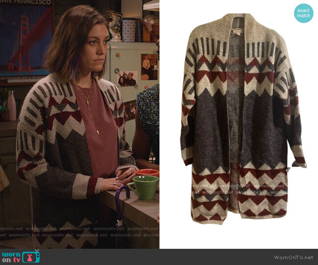 Print Cardigan by Dreamers by Debut worn by Sarah (Caitlin McGee) on Home Economics