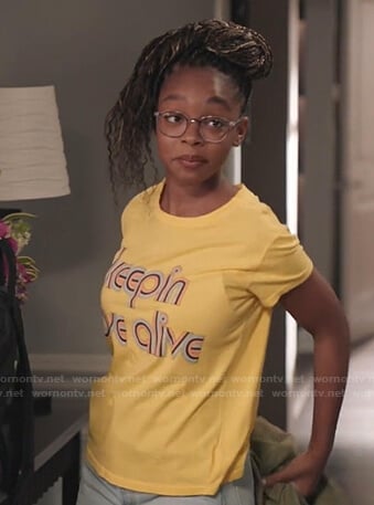 Diane's yellow Keepin Love Alive print tee on Black-ish