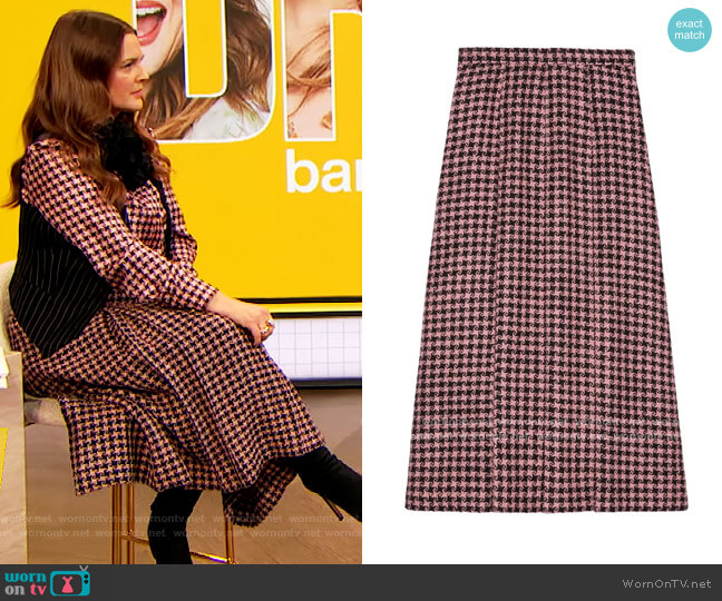 Houndstooth wool pleated skirt by Gucci worn by Drew Barrymore  on The Drew Barrymore Show