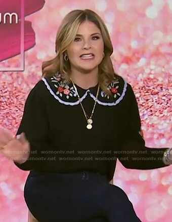 WornOnTV: Maddy's cowl neck crop top and fur collar cardigan on