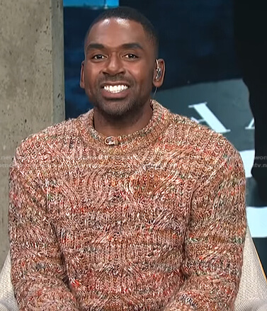 Justin's brown cable knit sweater on E! News Daily Pop
