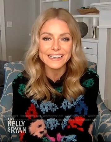 Kelly's black printed knit sweater on Live with Kelly and Ryan