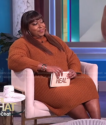 Loni’s brown ribbed sweater dress on The Real