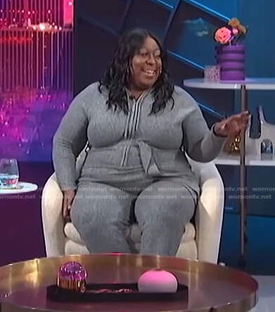 Loni’s grey knit jumpsuit on E! News Daily Pop