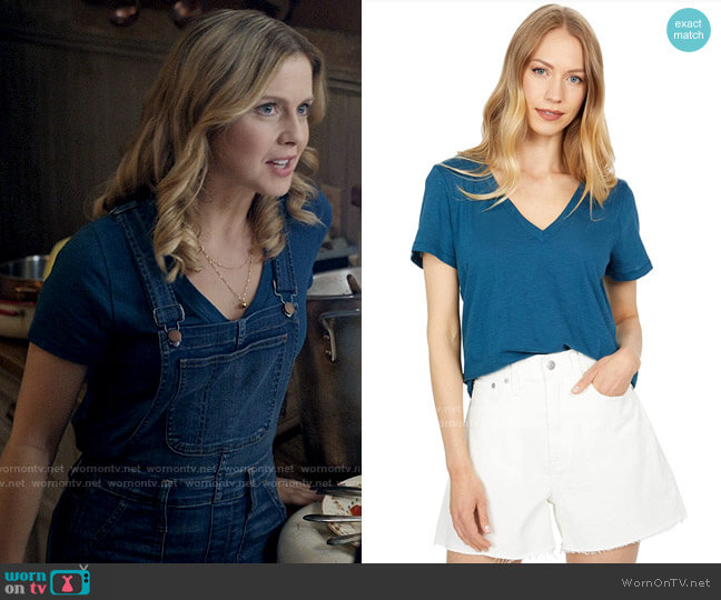Madewell Whisper Cotton V-neck Tee in Blue Hematite worn by Sam (Rose McIver) on Ghosts