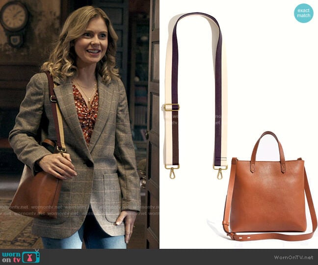 Madewell The Zip-Top Transport Crossbody and Webbing Strap worn by Sam (Rose McIver) on Ghosts