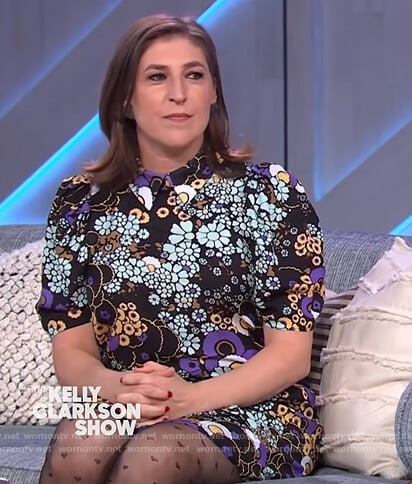 Mayim Bialik’s black floral print dress on The Kelly Clarkson Show