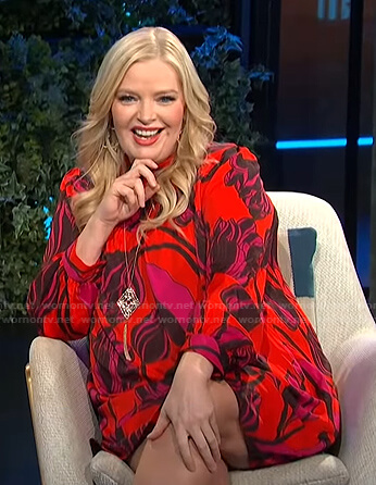 Melissa Peterman's red floral mini dress on E! News Daily Pop