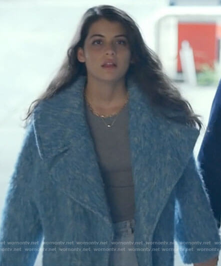 Sam's blue fluffy coat on Single Drunk Female