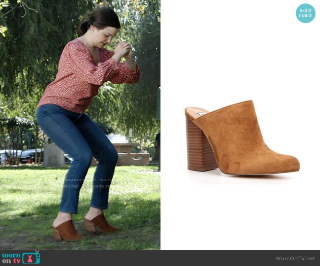 Steve Madden Ditty Mule worn by Jodie (Ginnifer Goodwin) on Pivoting