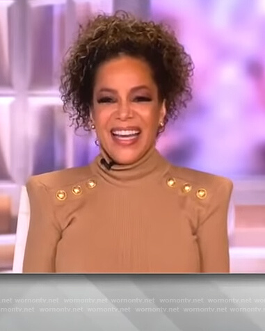 Sunny’s beige button shoulder sweater on The View