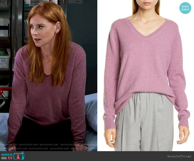 Vince Weekend Sweater in Heather Amarena worn by Pamela Blake (Sarah Rafferty) on Chicago Med