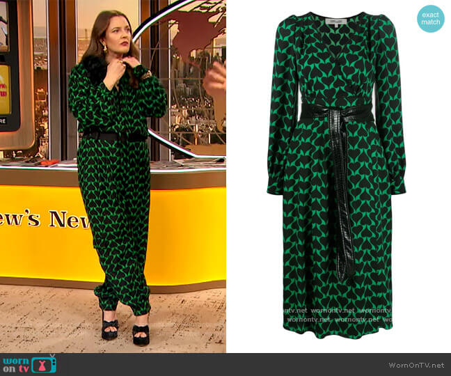 Heart Trail print mid-length dress by Diane von Furstenberg worn by Drew Barrymore on The Drew Barrymore Show