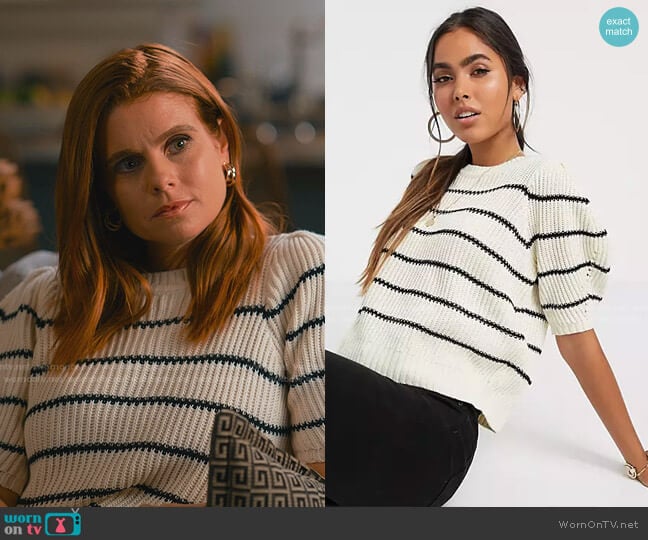 Short Sleeved Knitted Sweater by Vero Moda worn by Maddie Townsend (JoAnna Garcia Swisher) on Sweet Magnolias