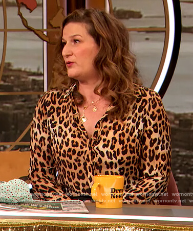 Ana Gasteyer’s leopard print blouse on The Drew Barrymore Show