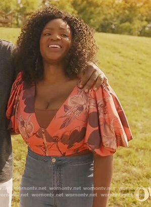 Bridgette’s red floral print top on The Kings of Napa