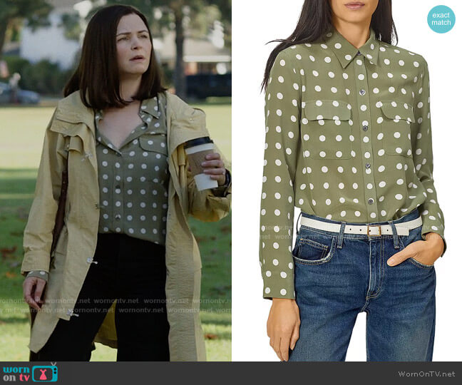 Equipment Slim Signature Silk Shirt worn by Jodie (Ginnifer Goodwin) on Pivoting