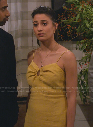 Hannah's yellow sleeveless dress on How I Met Your Father
