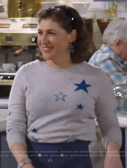 Kat's star print sweater on Call Me Kat