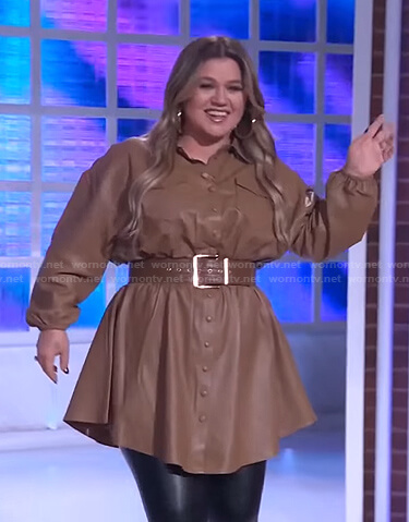 Kelly’s mocha leather shirtdress on The Kelly Clarkson Show