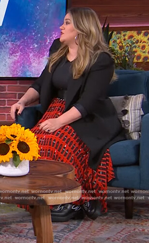 Kelly’s red coca cola print skirt on The Kelly Clarkson Show