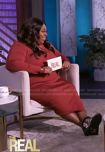 Loni's red ribbed polo dress on The Real