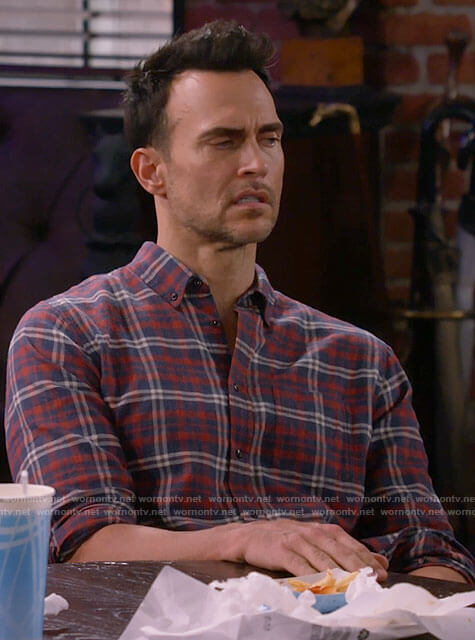 Max's red and blue plaid shirt on Call Me Kat