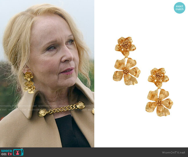 Oscar de la Renta Classic Goldtone Flower Clip-On Drop Earrings worn by Nora Radford (Kate Burton) on Inventing Anna