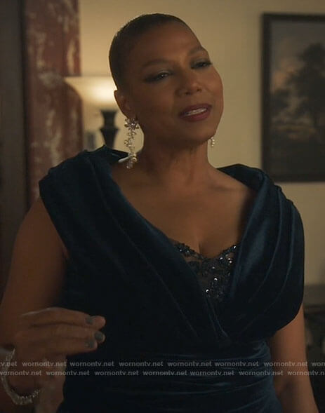 Robyn’s blue velvet gown on The Equalizer
