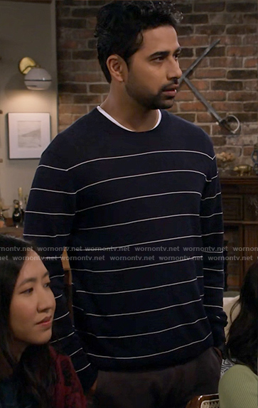 Sid's navy striped sweater on How I Met Your Father