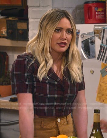 Sophie’s red plaid cropped shirt on How I Met Your Father