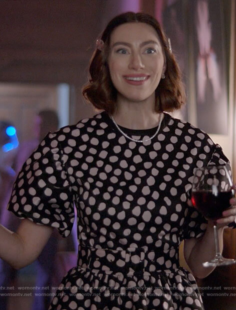Stephanie's polka dot puff sleeve dress on Single Drunk Female