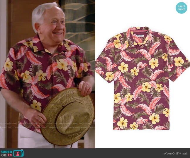 Tommy Bahama Brighton Blooms Shirt in Dark Reserve worn by Phil (Leslie Jordan) on Call Me Kat