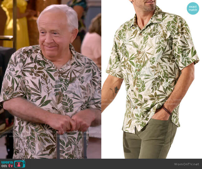 Tommy Bahama Sandy Cape Vines Shirt in Continental worn by Phil (Leslie Jordan) on Call Me Kat