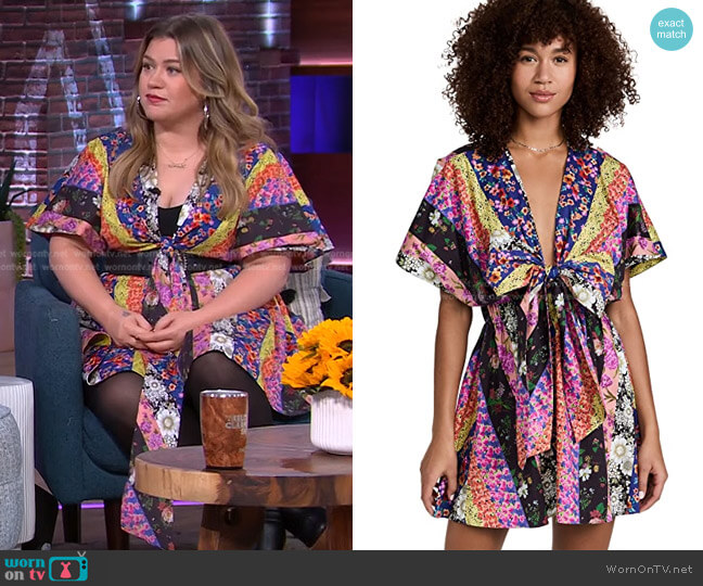Nyla Tie Front Dress by Amur worn by Kelly Clarkson  on The Kelly Clarkson Show