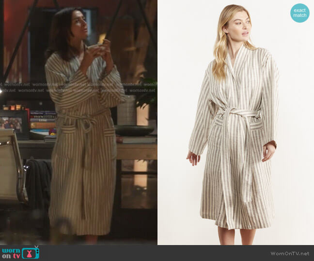 Kupa Robe by House No.23 worn by Amelia Shepherd (Caterina Scorsone) on Greys Anatomy