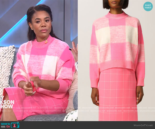 Pink Check Sweater by Iceberg worn by Regina Hall on The Kelly Clarkson Show