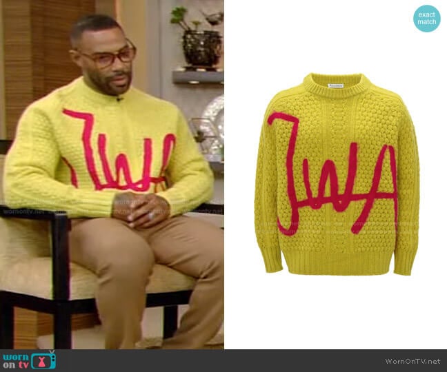 JWA Crewneck Cable Sweater by JW Anderson worn by Omari Hardwick on Live with Kelly and Ryan