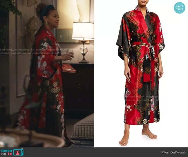 Medallion Robe by Natori worn by Catherine Avery (Debbie Allen) on Greys Anatomy