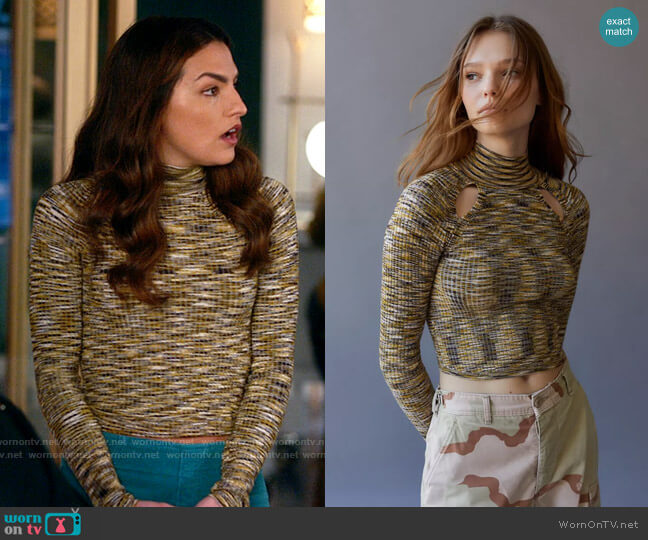 UO Aria Turtleneck Sweater worn by Allegra Garcia (Kayla Compton) on The Flash