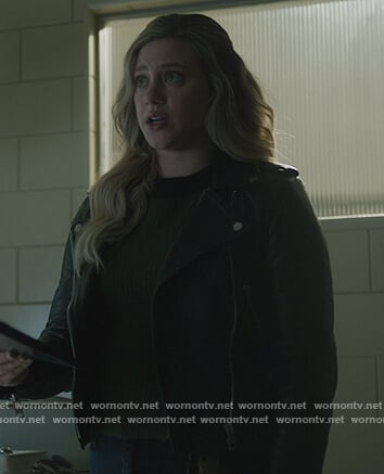 Betty’s black leather moto jacket on Riverdale