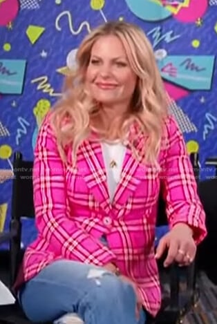 WornOnTV: Heather's plaid blazer and shoulder bag on The Real