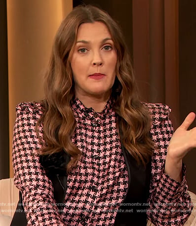Drew's pink houndstooth print blouse on The Drew Barrymore Show